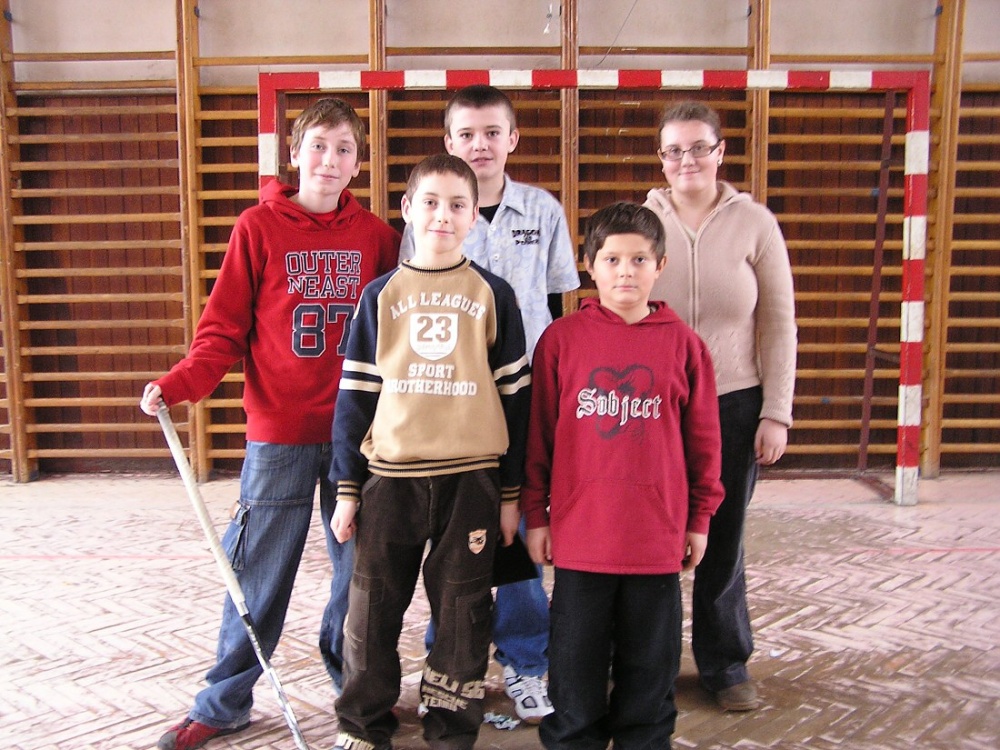 4.miesto - vpredu: R.Pish,M. Martink  vzadu: M. Sedlek, M.Nedvd,D.astn