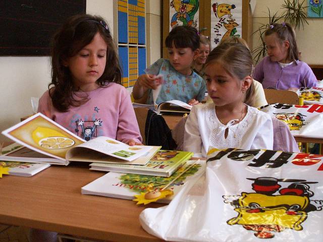 Z�kladn� �kola, Bezru�ova 66, Tren��n