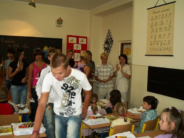 Z�kladn� �kola, Bezru�ova 66, Tren��n