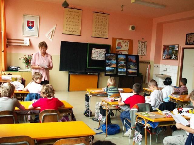 Z�kladn� �kola, Bezru�ova 66, Tren��n