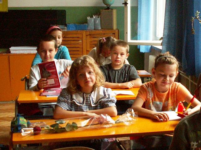 Zkladn kola, Bezruova 66, Trenn